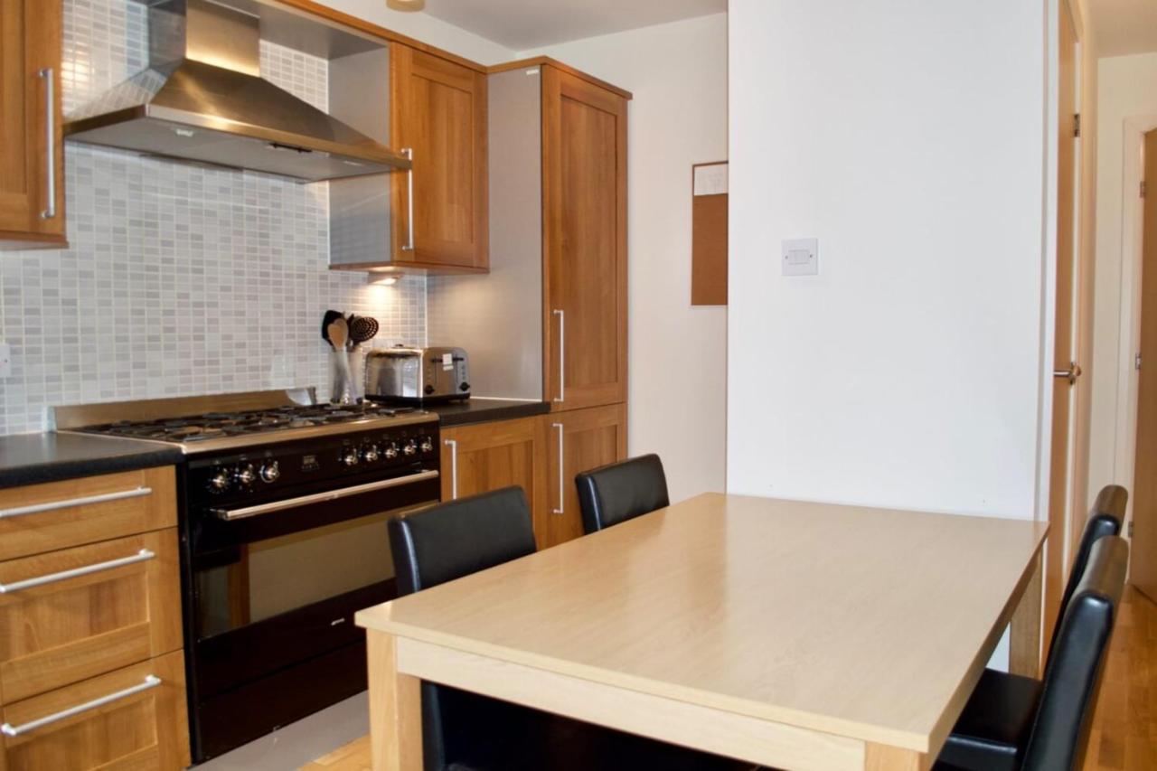 Modern 2 Bedroom City Centre Flat Edinburgh Ngoại thất bức ảnh