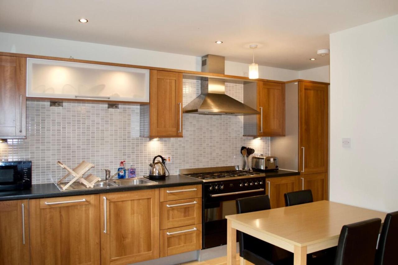 Modern 2 Bedroom City Centre Flat Edinburgh Ngoại thất bức ảnh