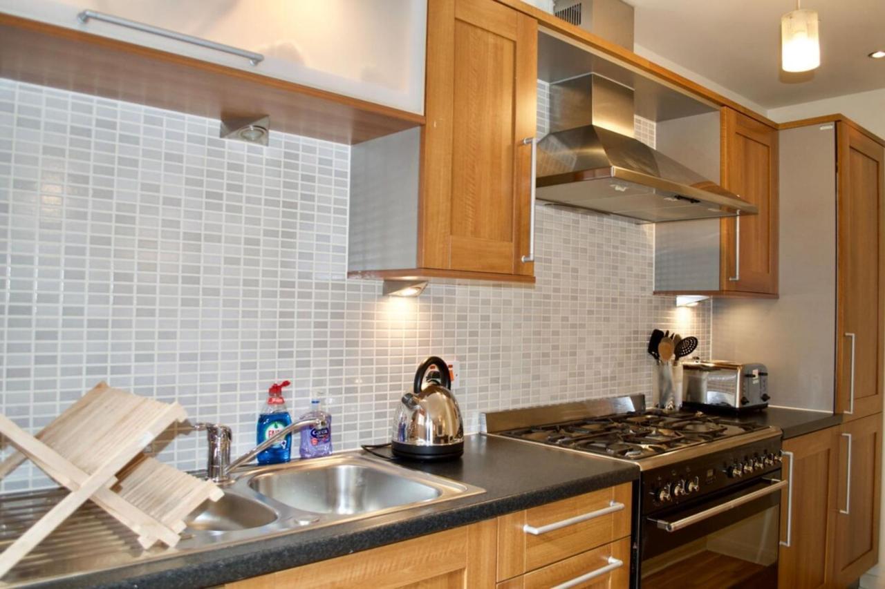 Modern 2 Bedroom City Centre Flat Edinburgh Ngoại thất bức ảnh