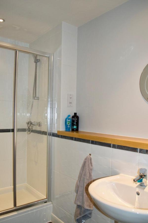 Modern 2 Bedroom City Centre Flat Edinburgh Ngoại thất bức ảnh