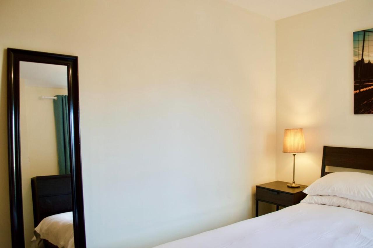 Modern 2 Bedroom City Centre Flat Edinburgh Ngoại thất bức ảnh